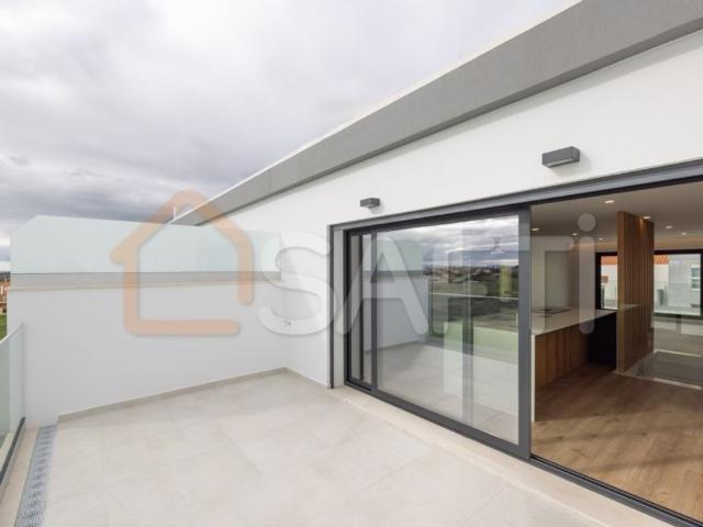 à venda Duplex de alto padrão de 217 m2, Alcochete, Setúbal