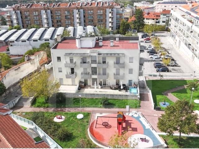 à venda Duplex de alto padrão de 239 m2, Coimbra