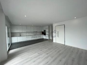 à venda Duplex de alto padrão de 170 m2, Vale de Milhacos, Seixal, Setúbal
