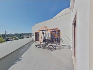 à venda Duplex de luxo de 298 m2, Casal de Cambra, Sintra, Lisboa