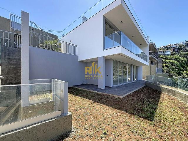 à venda Exclusiva mansão de 213 m2, Santa Cruz, Portugal