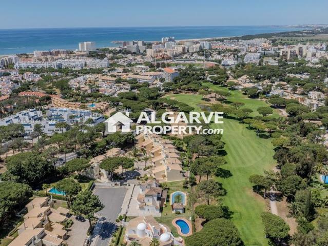 à venda Exclusiva mansão de 141 m2, Vilamoura, Portugal