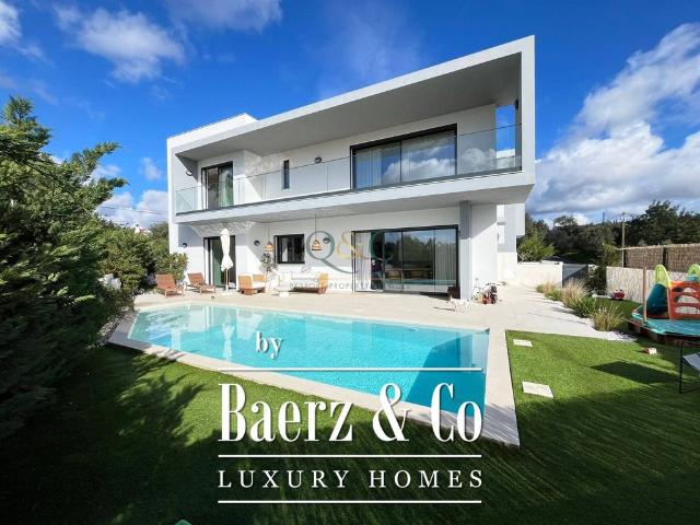 à venda Exclusiva mansão de 273 m2, Santa Bárbara de Nexe, Portugal
