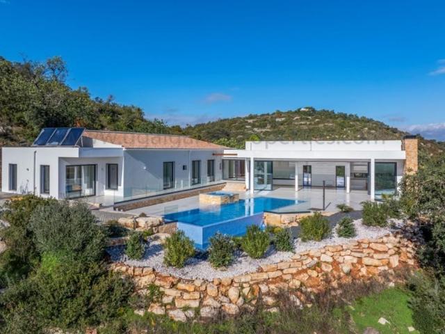 à venda Exclusiva mansão de 299 m2, Vale do Telheiro, Loulé, Faro