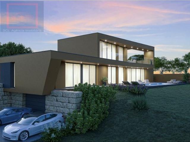 à venda Exclusiva mansão de 393 m2, Alcobaça, Leiria