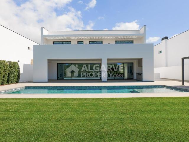 à venda Exclusiva mansão de 4 dormitórios, Vilamoura, Portugal