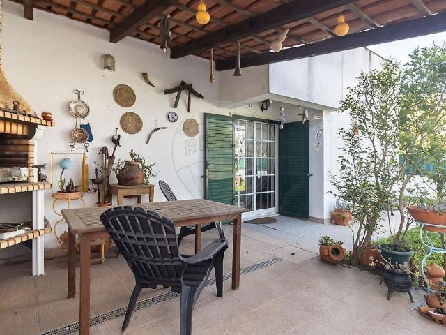 à venda Exclusiva mansão de 4 dormitórios, Barreiro, Portugal