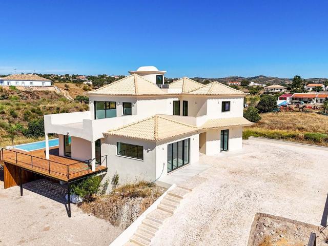 à venda Exclusiva mansão de 5 dormitórios, Vila Nova De Cacela, Faro