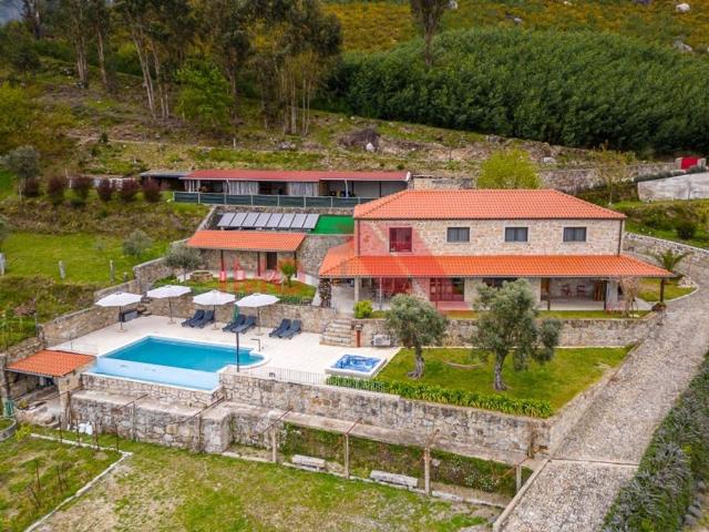 Prestigiosa casa de 492 m² à venda Arcos de Valdevez, Viana do Castelo