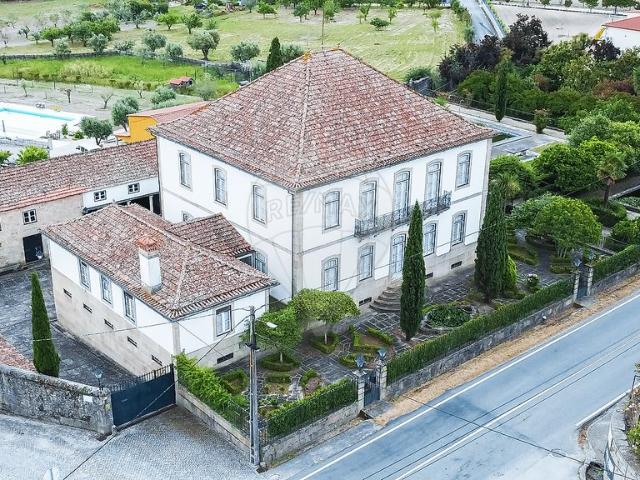 à venda Mansão de alto padrão de 625 m2, Pinhanços, Guarda