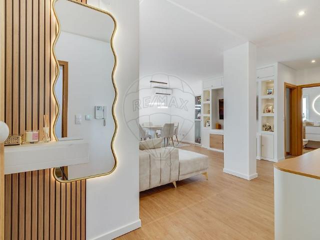 à venda Luxuoso apartamento, Camarate, Unhos e Apelação, Loures, Lisboa