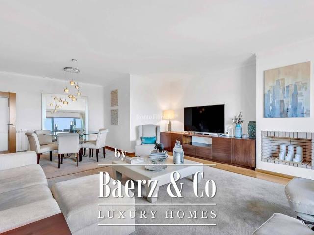 à venda Luxuoso apartamento, Cascais e Estoril, Cascais, Lisboa