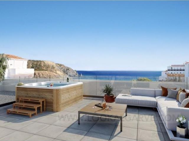 à venda Luxuoso apartamento de 108 m2, Luz, Lagos, Faro