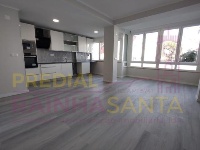 à venda Luxuoso apartamento de 100 m2, Arredores Oeiras e Sao Juliao Barra, Oeiras, Lisboa