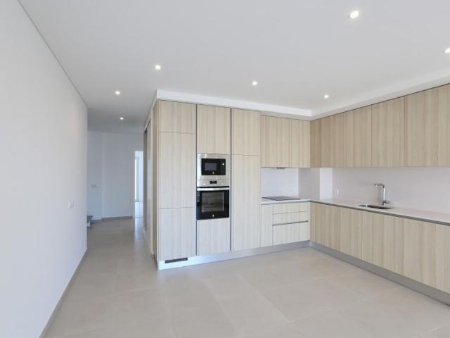 à venda Luxuoso apartamento de 101 m2, Nazare, Nazaré, Leiria