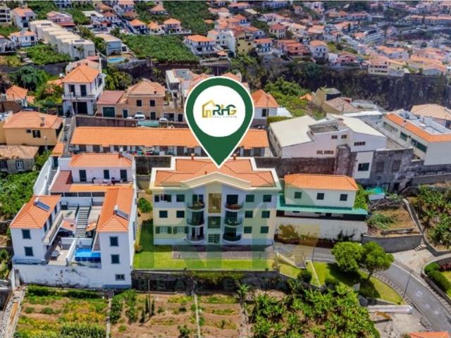 à venda Luxuoso apartamento de 103 m2, Câmara de Lobos, Portugal