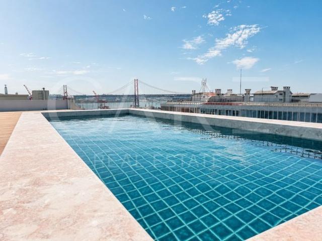 à venda Luxuoso apartamento de 115 m2, Avenida Infante Santo Lapa, Lisboa