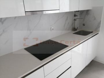 à venda Luxuoso apartamento de 115 m2, Santa Marta de Corroios, Seixal, Setúbal