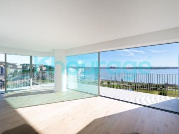 à venda Luxuoso apartamento de 117 m2, Verderena, Barreiro, Setúbal