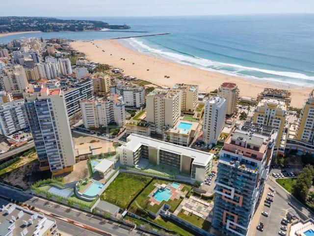 à venda Luxuoso apartamento de 110 m2, Praia da Rocha, Portimão, Faro