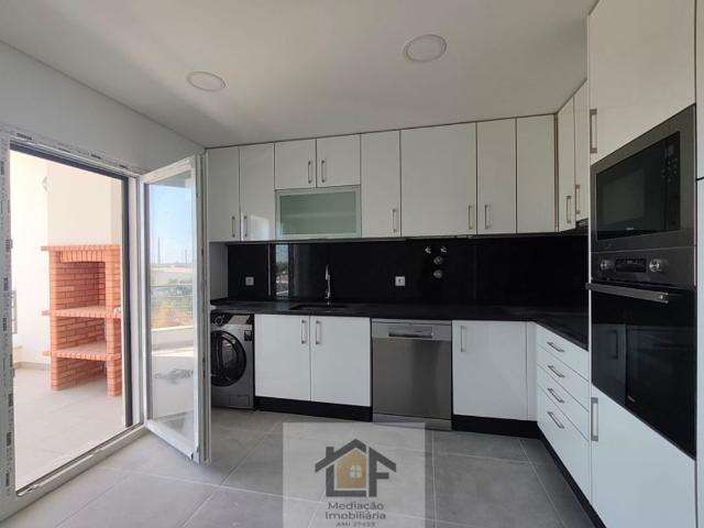 à venda Luxuoso apartamento de 113 m2, Seixal, Setúbal