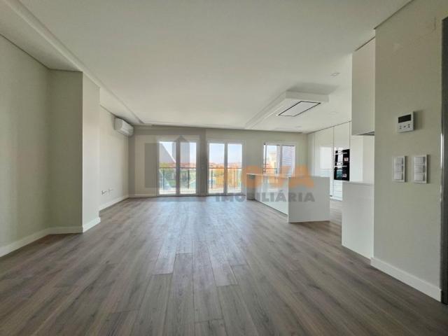 à venda Luxuoso apartamento de 124 m2, Quinta das Comendadeiras, Odivelas, Lisboa