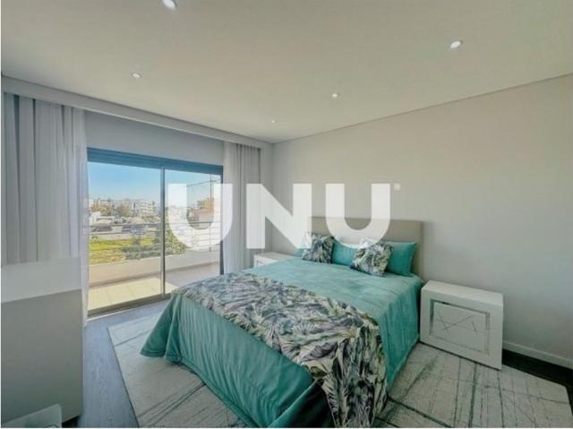 à venda Luxuoso apartamento de 128 m2, Olhão, Portugal