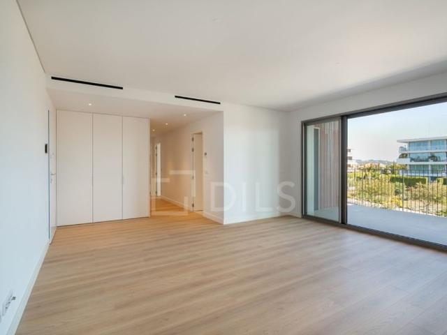 à venda Luxuoso apartamento de 129 m2, Belas Clube de Campo, Sintra, Lisboa