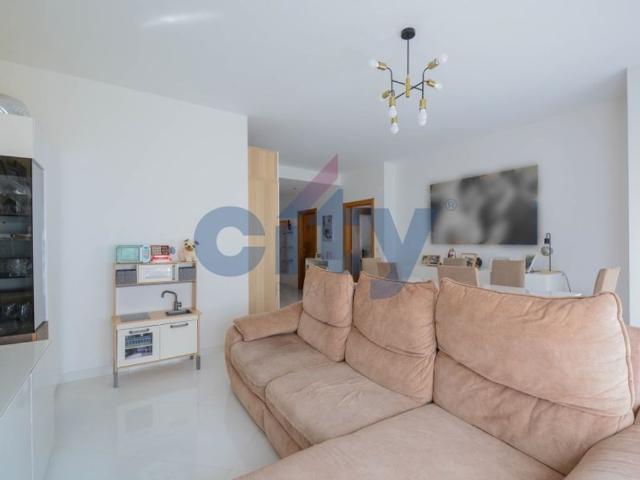 à venda Luxuoso apartamento de 120 m2, Casal do Covao, Loures, Lisboa