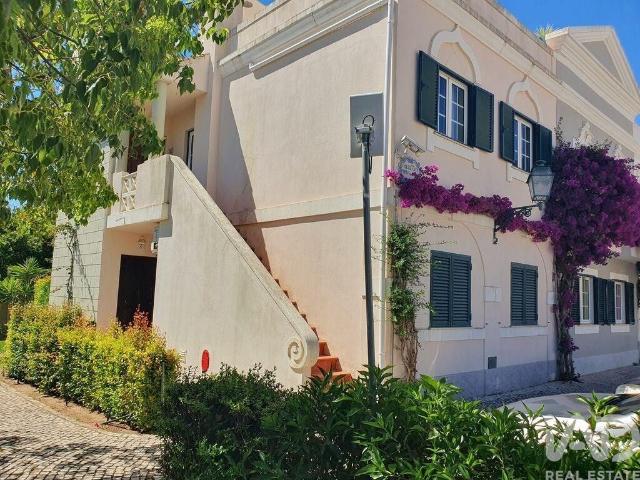 à venda Luxuoso apartamento de 120 m2, Quarteira, Faro