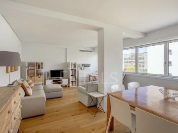 à venda Luxuoso apartamento de 123 m2, Avenida Infante Santo Lapa, Lisboa