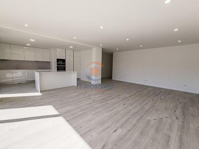 à venda Luxuoso apartamento de 135 m2, Montijo, Setúbal
