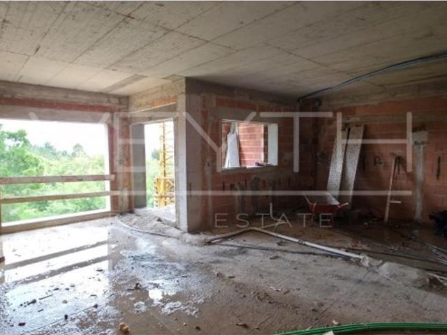 à venda Apartamento de alto padrão de 135 m2, Vale de Milhacos, Seixal, Setúbal