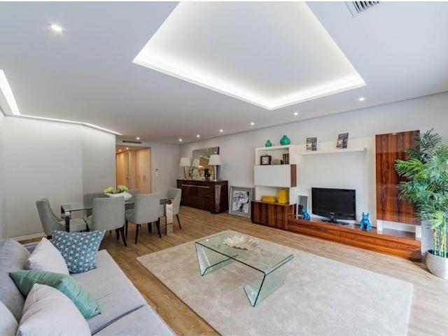 à venda Luxuoso apartamento de 137 m2, Carcavelos e Parede, Cascais, Lisboa