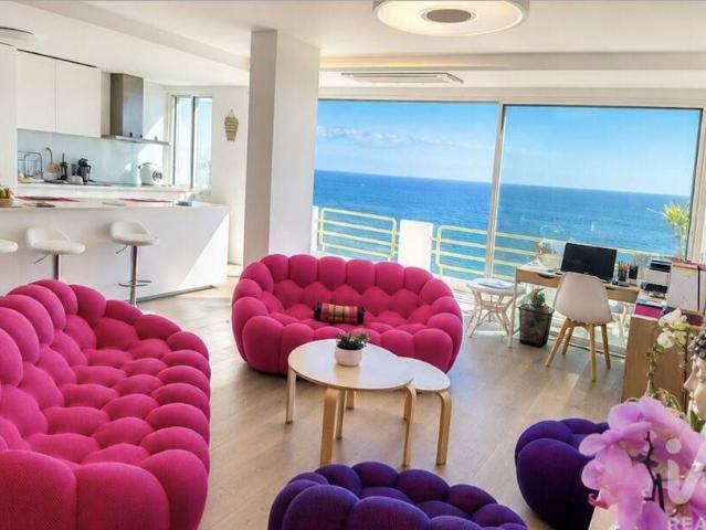 à venda Luxuoso apartamento de 139 m2, Quarteira, Portugal