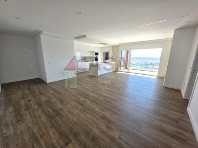 à venda Luxuoso apartamento de 130 m2, Odivelas, Portugal