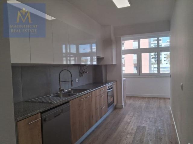 à venda Luxuoso apartamento de 130 m2, Lisboa