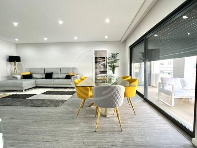 à venda Luxuoso apartamento de 132 m2, Olhão, Portugal
