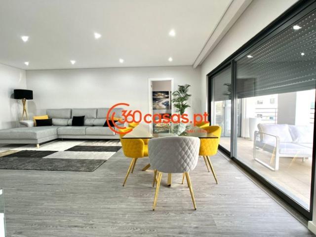 à venda Luxuoso apartamento de 145 m2, Centro, Olhão, Faro
