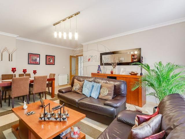 à venda Luxuoso apartamento de 140 m2, Odivelas, Lisboa