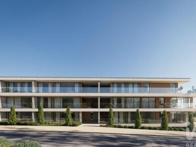 à venda Luxuoso apartamento de 140 m2, São Martinho do Porto, Leiria