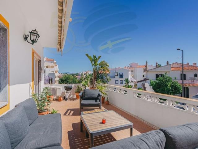 à venda Luxuoso apartamento de 141 m2, Ferragudo, Lagoa, Faro