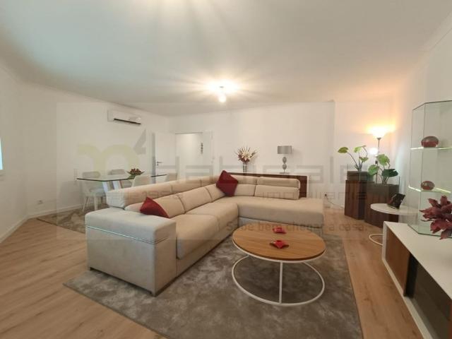 à venda Luxuoso apartamento de 155 m2, Amadora, Portugal