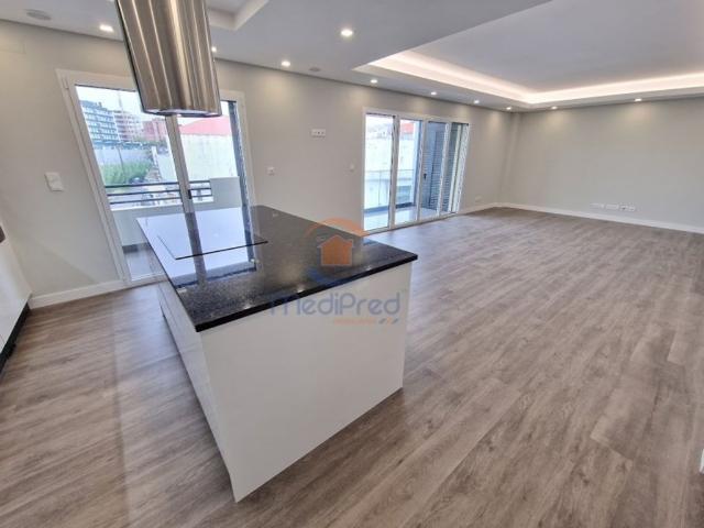 à venda Luxuoso apartamento de 152 m2, Odivelas, Portugal