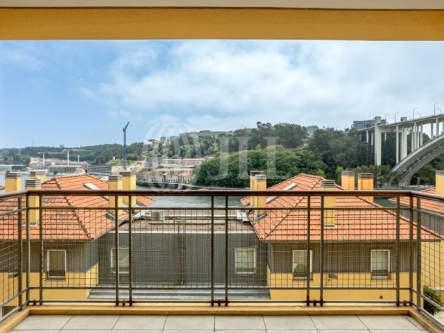 à venda Luxuoso apartamento de 168 m2, Foz Lordelo do Ouro, Porto