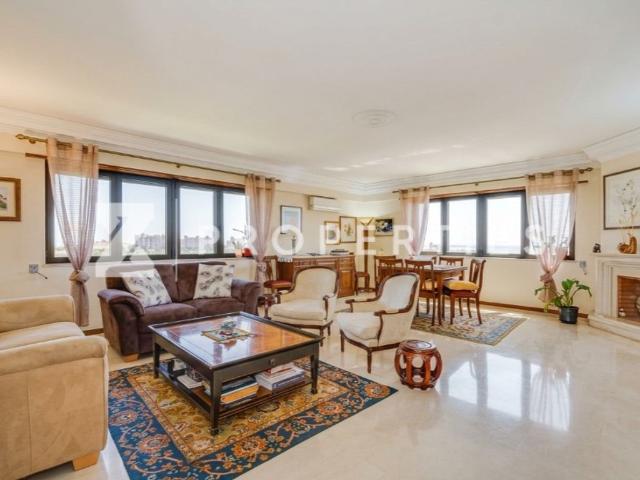 à venda Luxuoso apartamento de 160 m2, Lisboa, Portugal