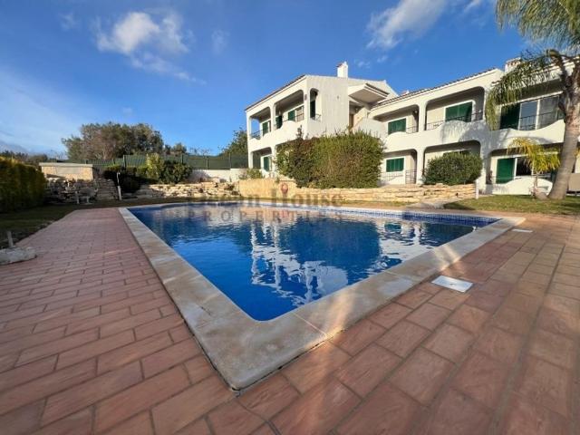 à venda Luxuoso apartamento de 162 m2, Almancil, Loulé, Faro