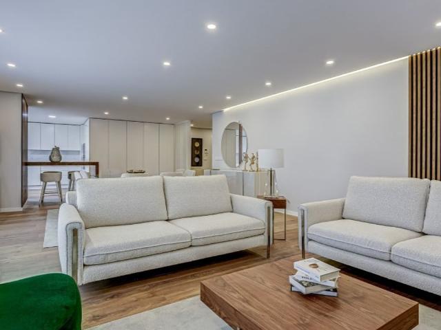 à venda Luxuoso apartamento de 176 m2, Bom Sucesso Alverca do Ribatejo, Vila Franca de Xira, Lisboa