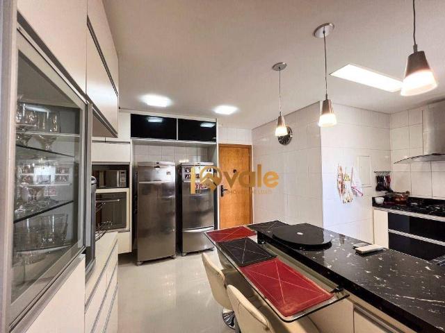 à venda Luxuoso apartamento de 176 m2, São José dos Campos, São Paulo