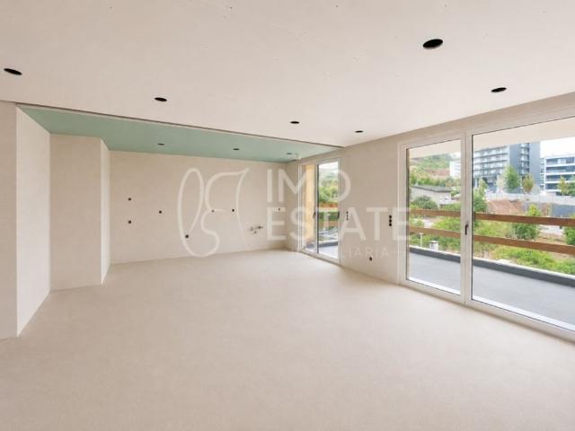 à venda Luxuoso apartamento de 172 m2, Quinta da Portela, Coimbra